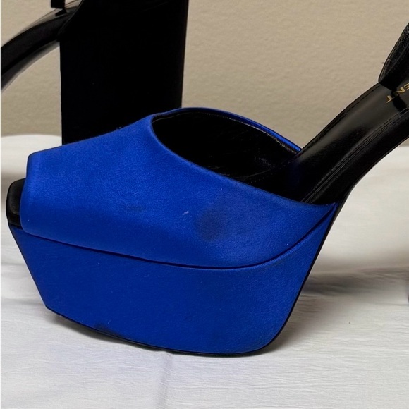 Saint Laurent Blue Satin Jodie Peep Toe Platform, EUC, Size 38 (8.) - Picture 16 of 16